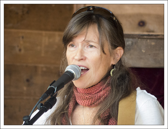 Celia Evans in concert at the Adirondack Rural Skills and Homesteading Festival (28 September 2013)
